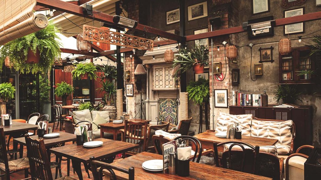 Dishoom decoración