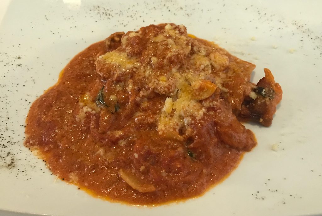 Trattoria da Carlo - Lasaña de ternera blanca