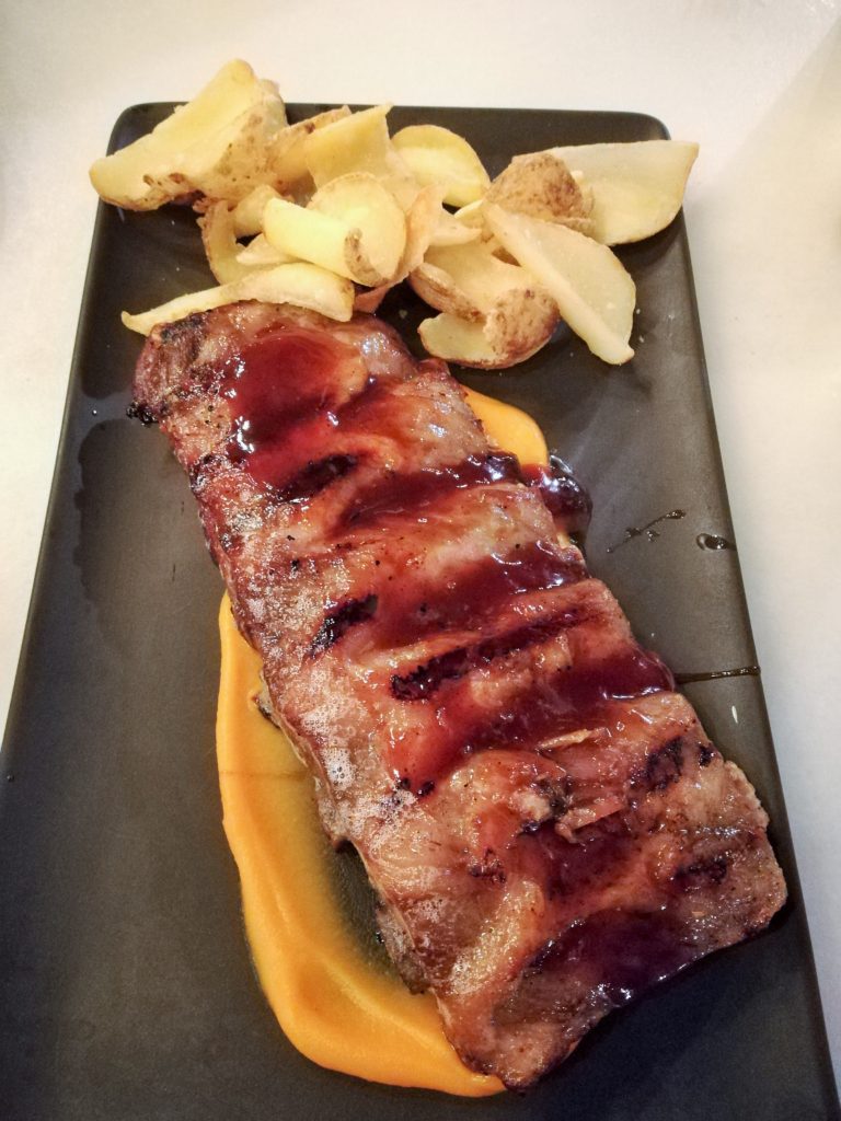 Costillar a la barbacoa