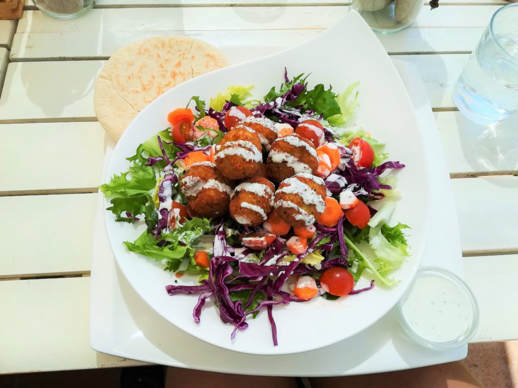 Ensalada de falafel