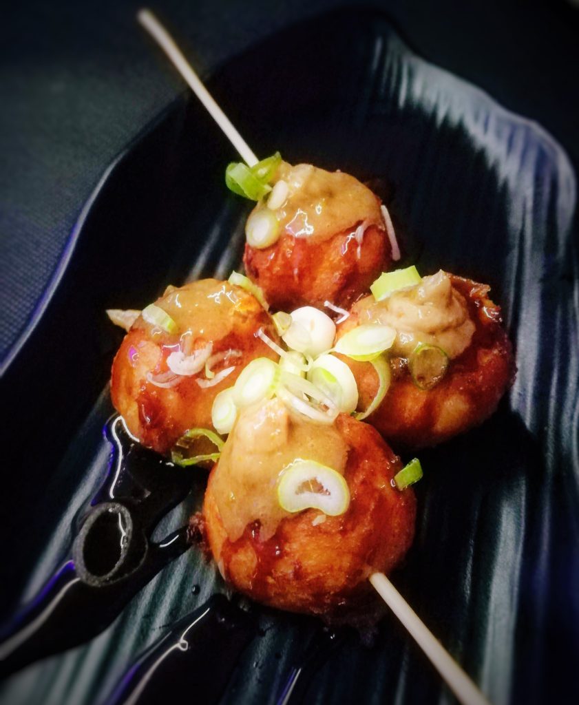 Tsukune de pescado blanco